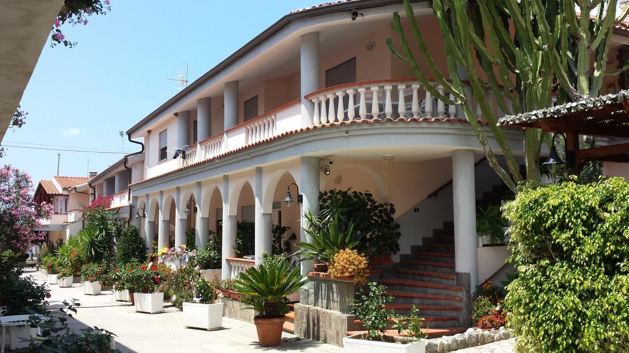 Villaggio Albergo Da Ciccio Sul Mare Capo Vaticano Exterior photo